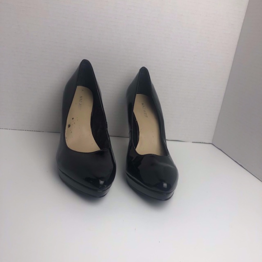 Black Nine West Patent Leather Pumps | Size 9.5